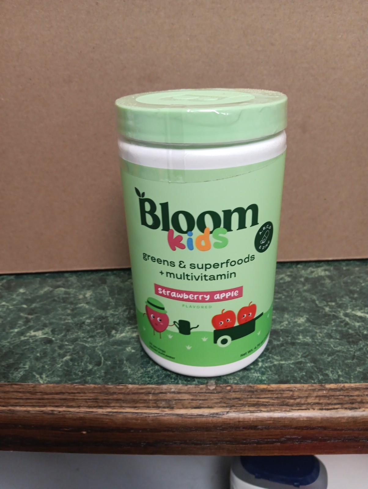 Bloom Kids~Greens & Superfoods +Multivitamin Powder •Strawberry Apple 7/2026