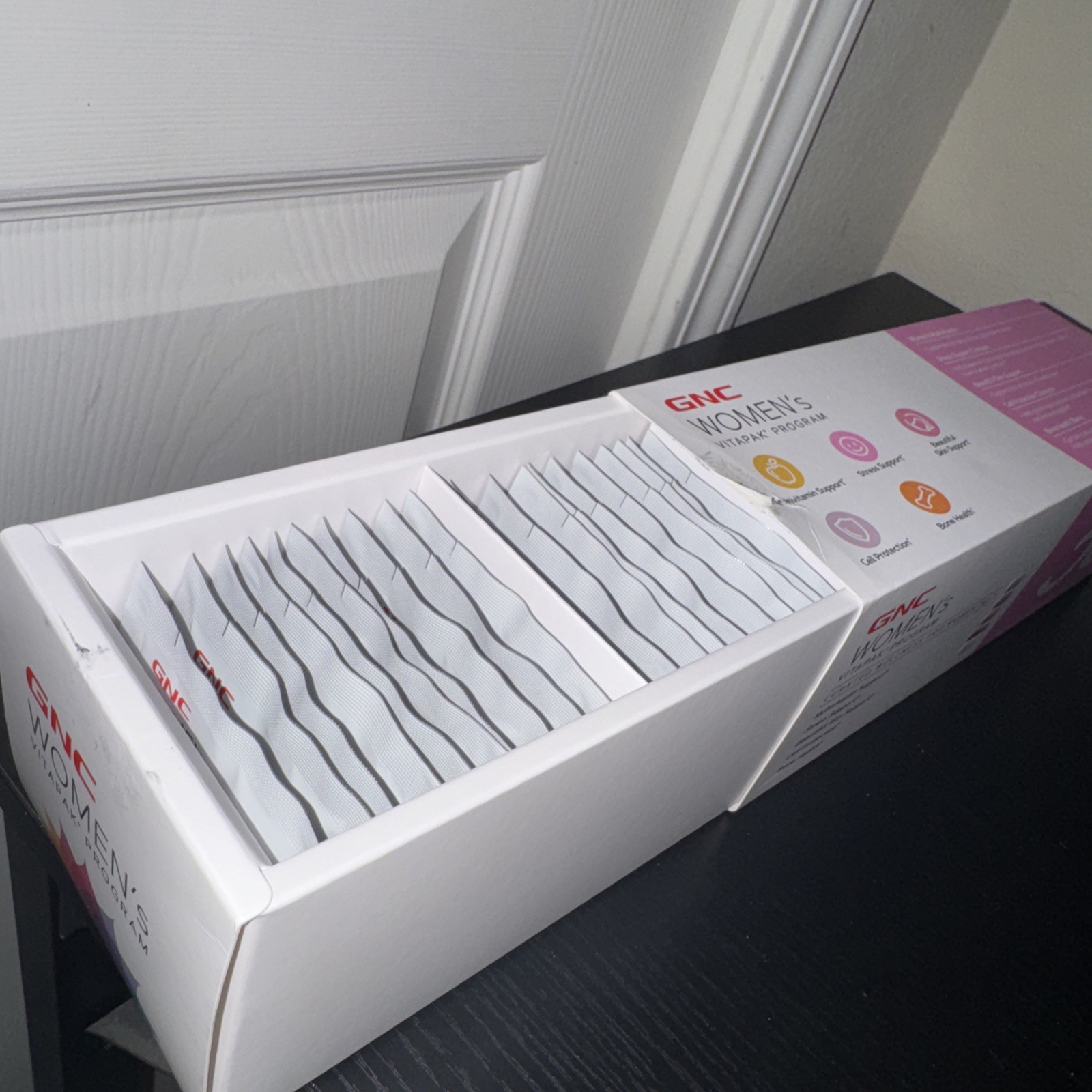 GNC Women’s 30+ Vitapak Program, 30 Servings, – New Sealed