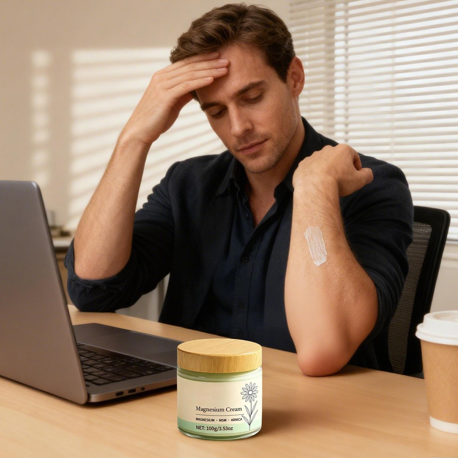 Joint Relief Cream 100g Muscle Soothing Cream Quick-Absorbing Bone Balm-